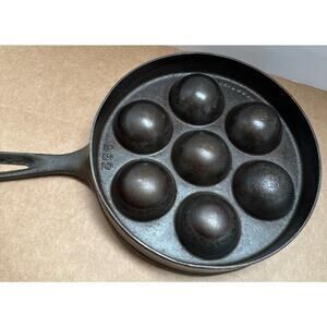 Griswold Aebleskiver Cast Iron Pan No. 962 / No. 32